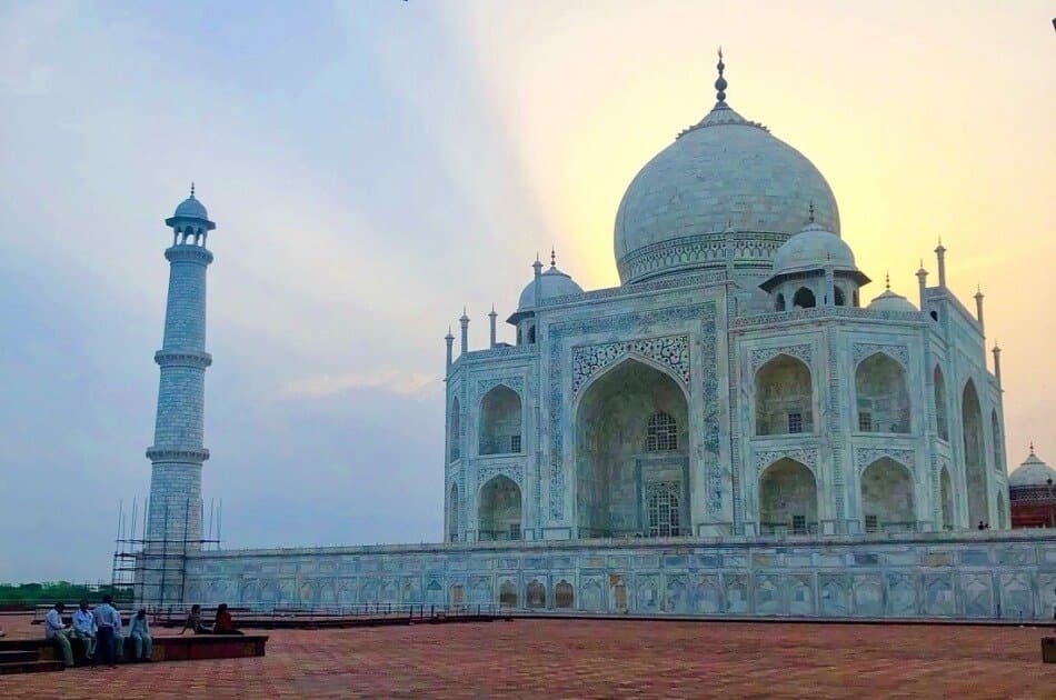 Taj Mahal Sunrise Tour From Delhi By Car - 11 hours - Photo 4