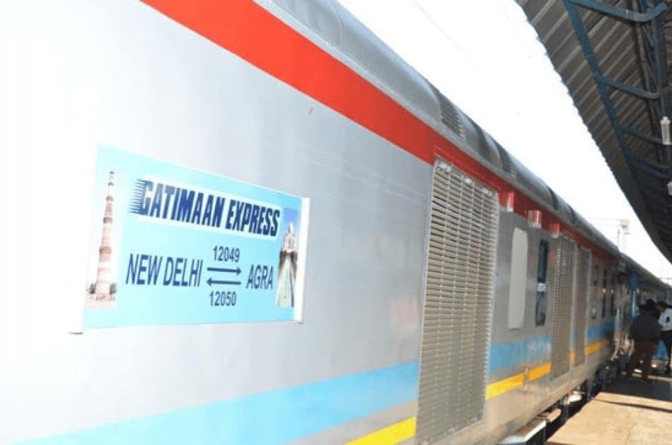 Taj Mahal Tour By Gatimaan Express Train from Delhi - Photo 7