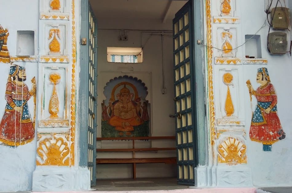 Udaipur City Sightseeing, Walk, Cultural Tour - Photo 3