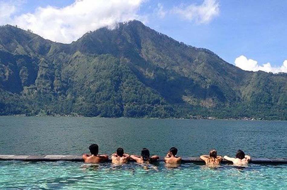 Bali Mount Batur Sunrise Hike and Natural Hot Spring Group Tour - Photo 9