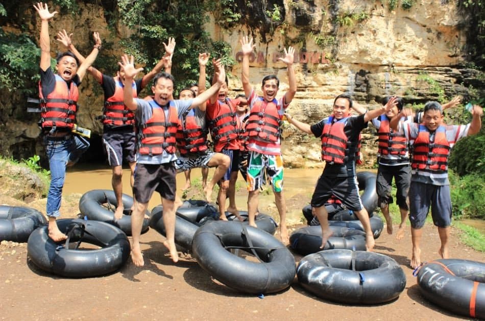 Jomblang Cave - Pindul Cave and Oyo River Tubing Tours Yogyakarta - Photo 9