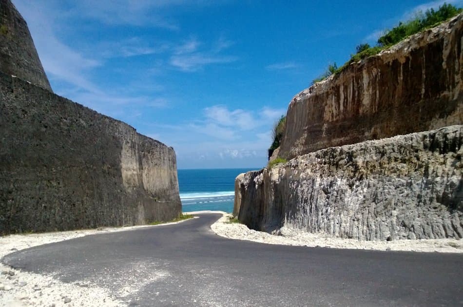 Private Tour to South Bali Beaches & Uluwatu Temple - Photo 3