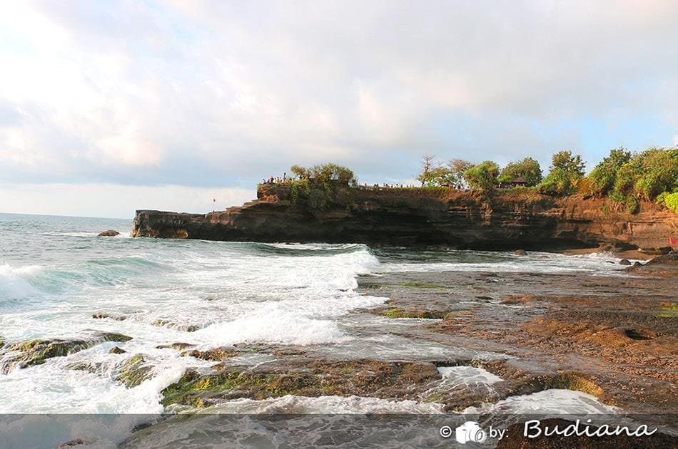 Tanah Lot Temple Sunset Tour - Photo 13
