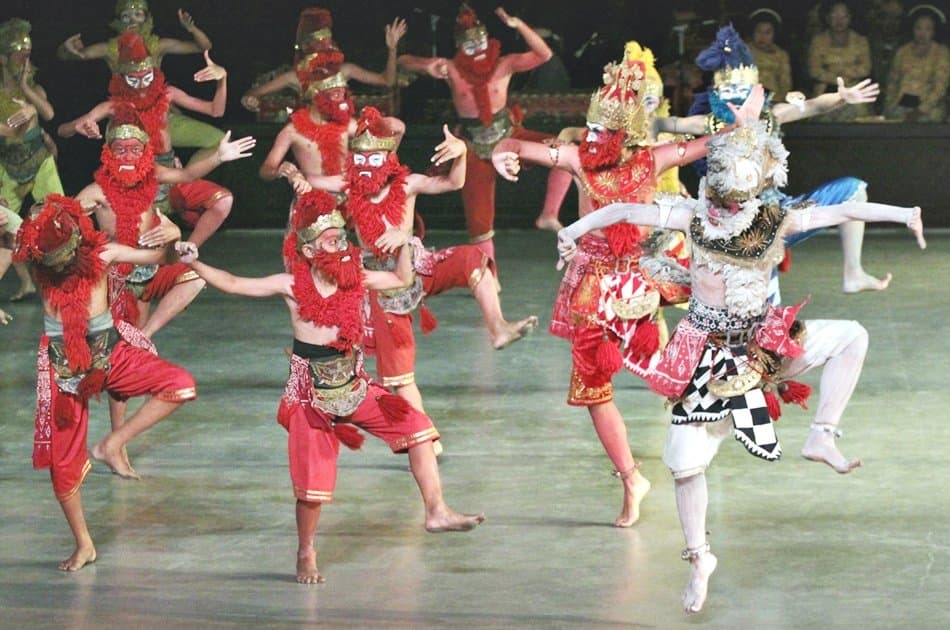 Yogyakarta Dinner with Ramayana Ballet Performance at Prambanan Temple - Photo 12
