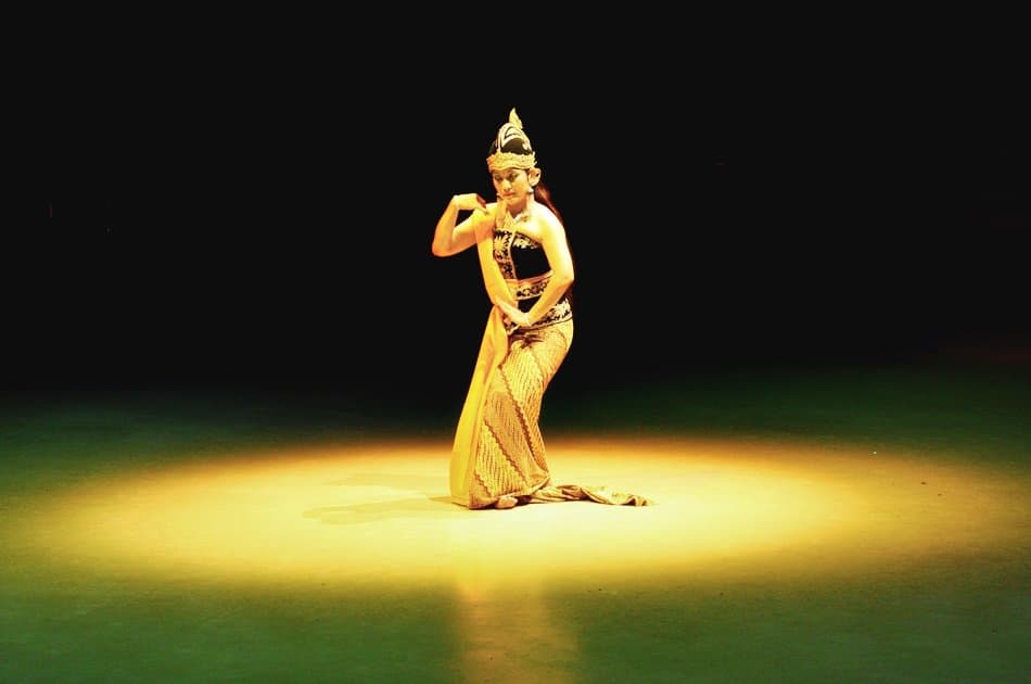Yogyakarta Dinner with Ramayana Ballet Performance at Prambanan Temple - Photo 8