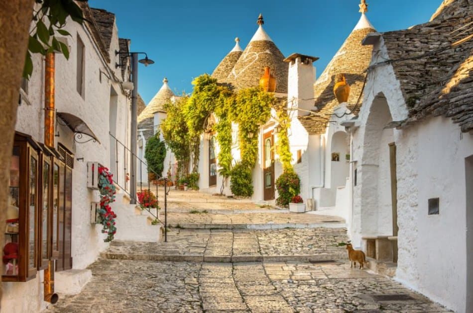Discover the beautiful villages of Valle D'Itriia - Photo 2
