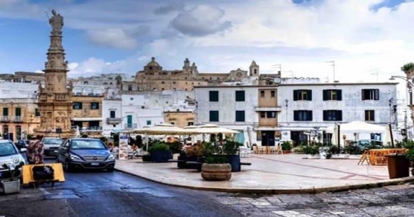 Discover the beautiful villages of Valle D'Itriia - Photo 1