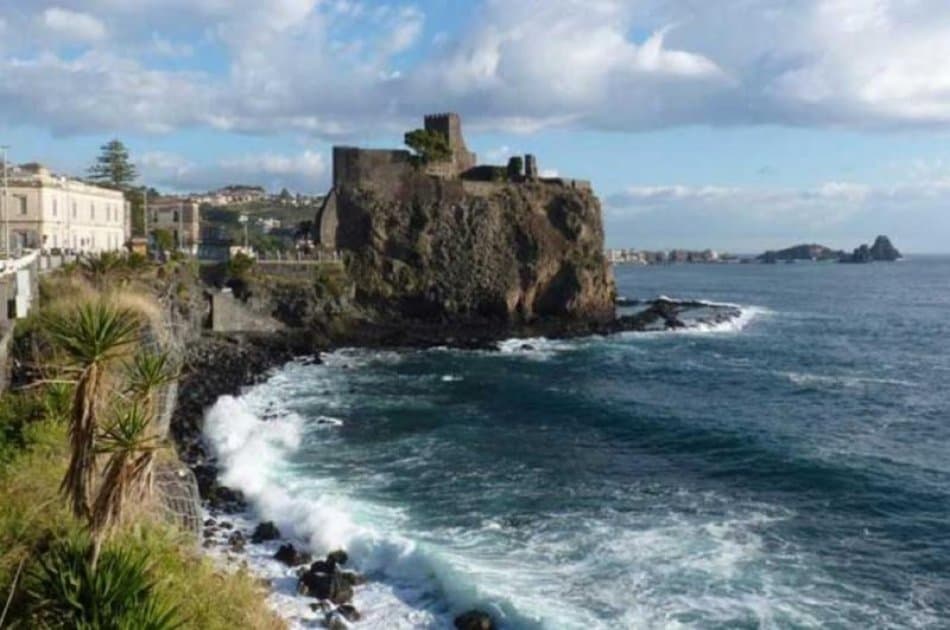 Etna and the Sea from Catania - Photo 2