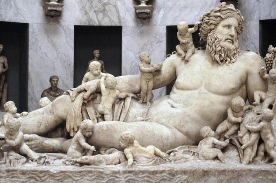 Fall Into History and Explore the Vatican Museums & Underground Rome All in 1 Day - Photo 4