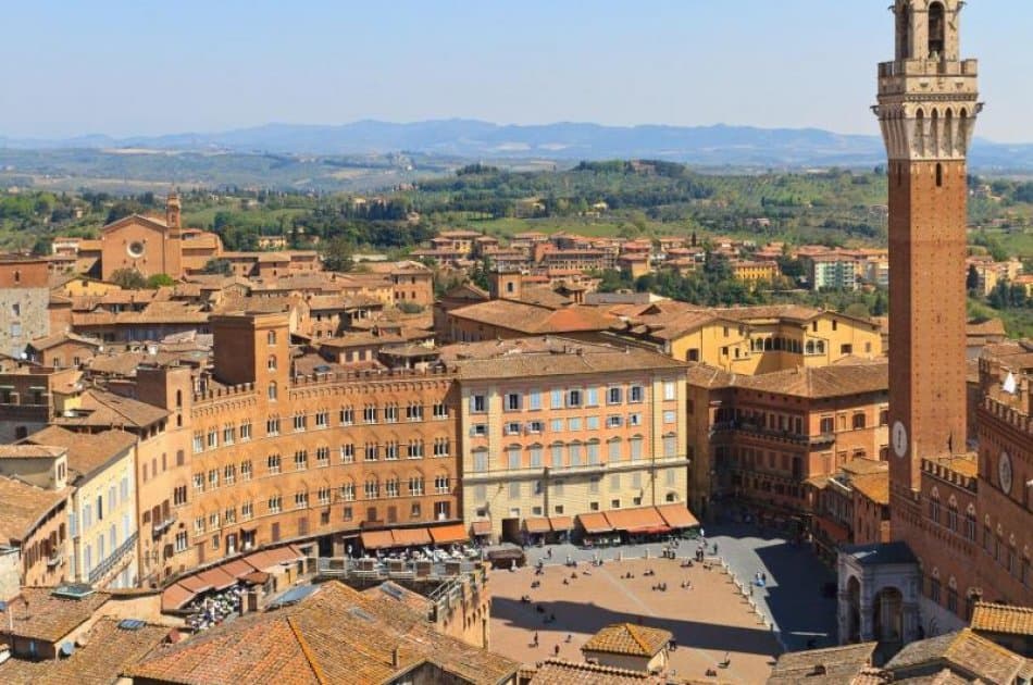 Guided Walking Tour of beautiful Siena - Photo 5