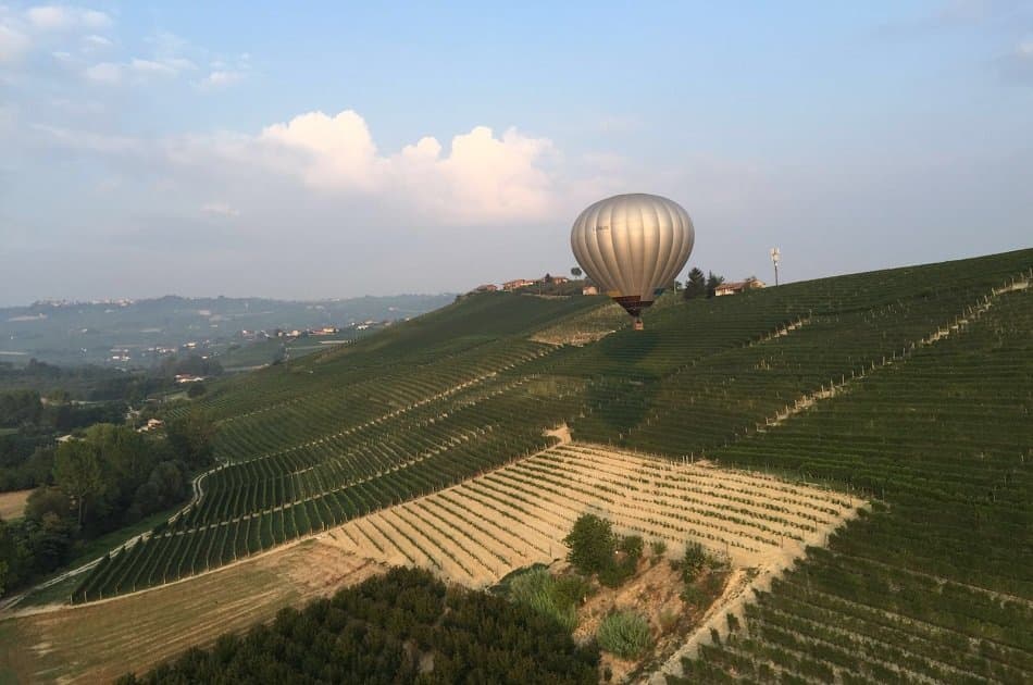 Hot Air Balloon Ride in Piedmont Italy - Photo 4