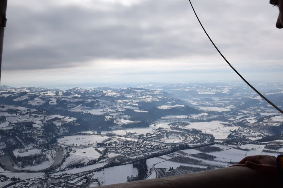 Hot Air Balloon Ride in Piedmont Italy - Photo 7