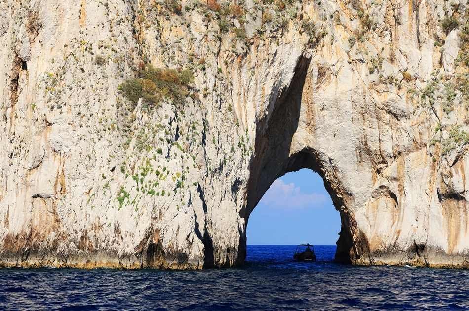 Isola Bella Private Tour With Blue Grotto Included! - Photo 10
