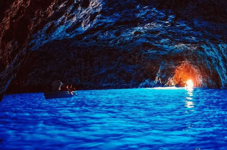 Isola Bella with Blue Grotto Included! - Photo 2