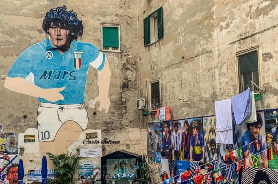 Nápoles y su ídolo, Diego Armando Maradona - Photo 7