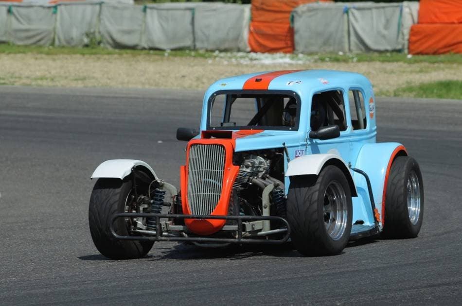 Race Simulation with Real Race Cars for Groups - Photo 3