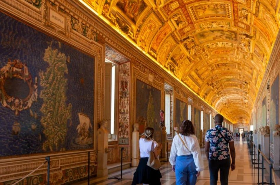 Semi-private Tour of the Vatican Museums With Pick Up - Photo 5