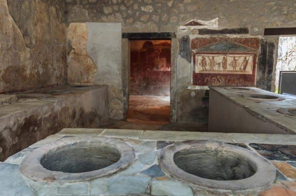 Skip the Line Pompeii Guided Walking Tour - Photo 7