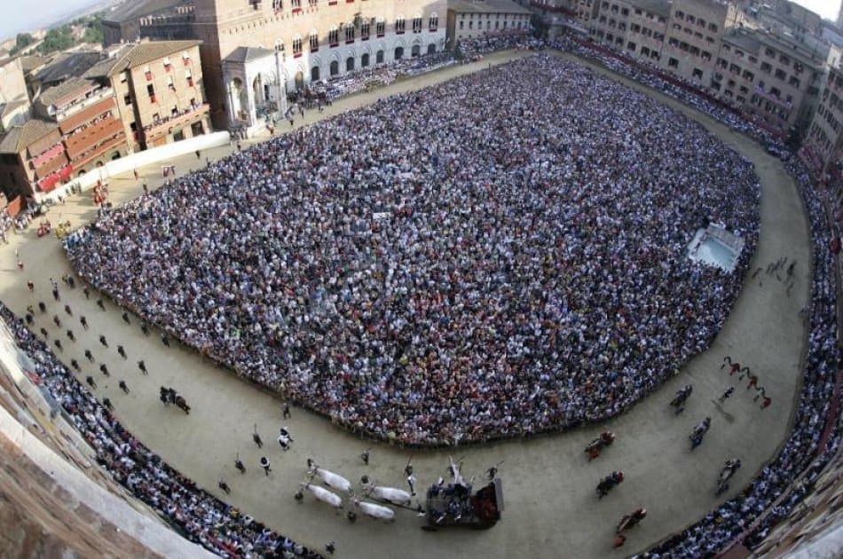 Special Event: Siena' s Palio Horse Race - Photo 2
