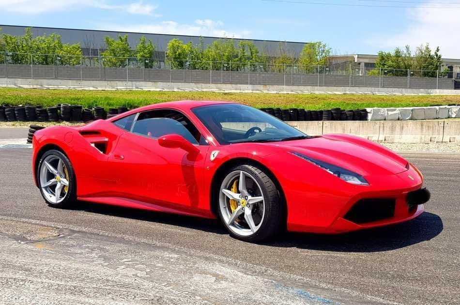Test Drive a Ferrari 488 In Milan - Photo 7
