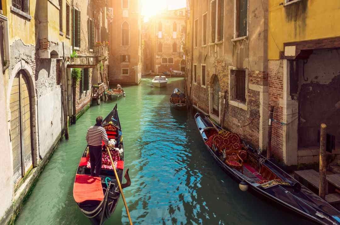 Venice Afternoon Tour & Gondola Ride
