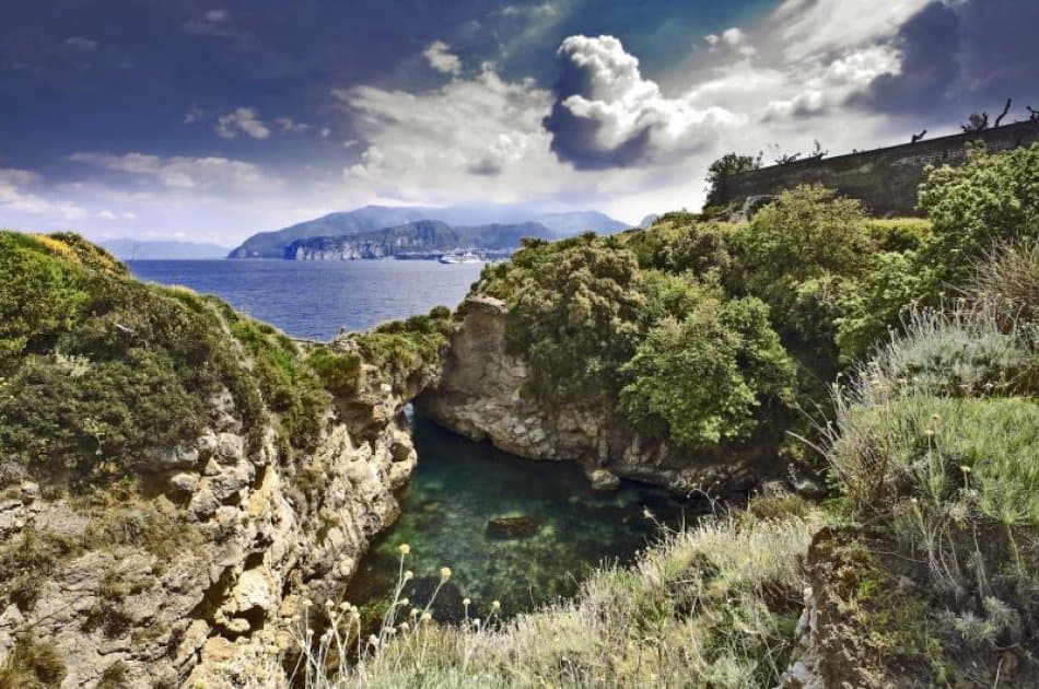 Visit the Breathtaking Terrain of the Amalfi Coast and Positano Day Trip - Photo 7