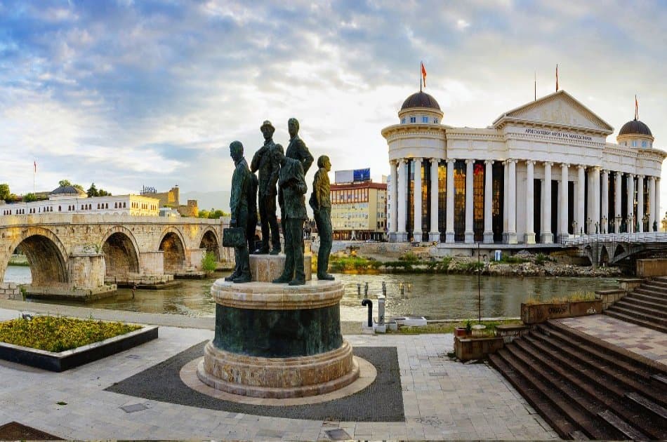 Skopje Walking Tour - Photo 2