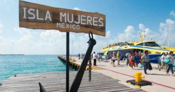 4 Hour Isla Mujeres 42 Feet Deluxe Catamaran Tour (up to 30 people) - Photo 1