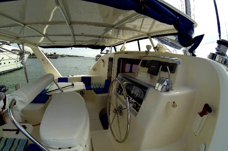 4 Hour Isla Mujeres 42 Feet Deluxe Catamaran Tour (up to 30 people) - Photo 5