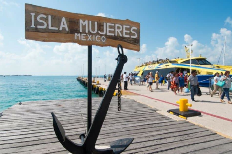 4 Hour Isla Mujeres 42 Feet Deluxe Catamaran Tour (up to 30 people) - Photo 11
