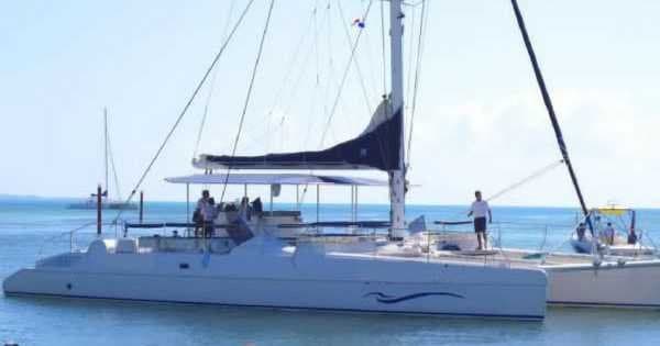 4 Hour Private Catamaran SP (75 Feet) (up to 100 people) - Photo 1