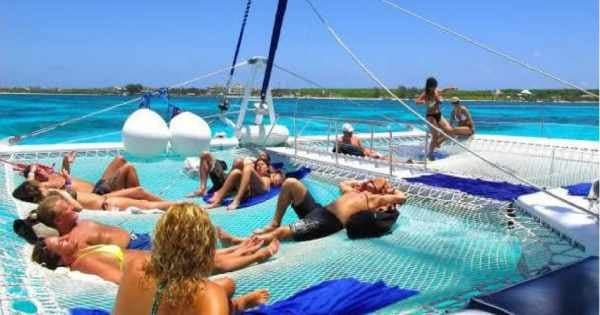 7 Hour Private Catamaran SP (75 Feet) - Photo 1