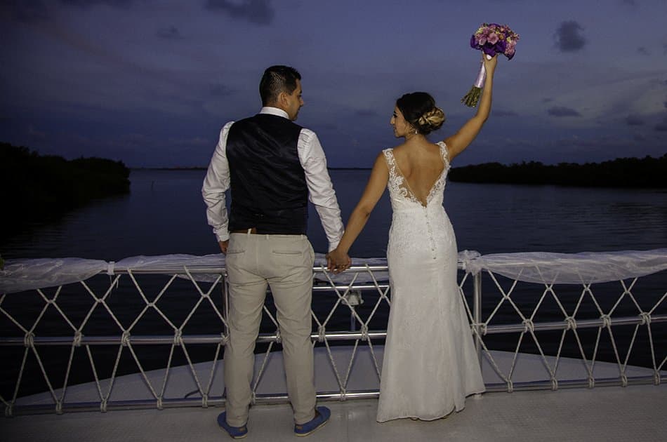 Cancun Party Boat - Photo 4