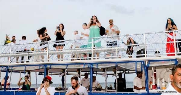 Private Catamaran Party Boat - Photo 1