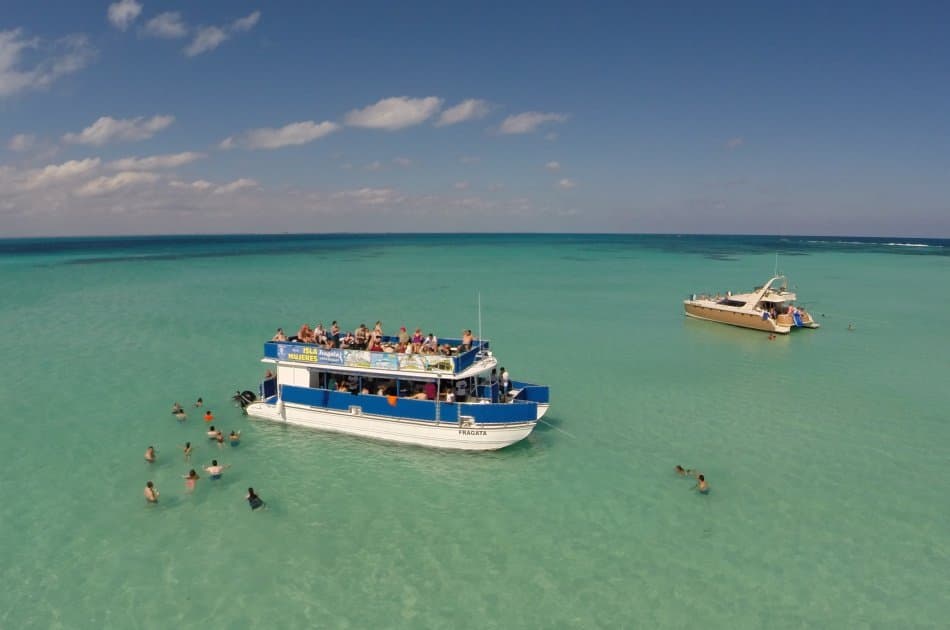 Spectacular Isla Mujeres Full Day Catamaran Tour Cancun - Photo 2