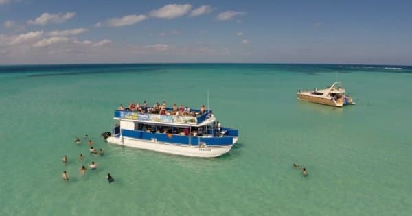 Spectacular Isla Mujeres Full Day Catamaran Tour Cancun - Photo 1