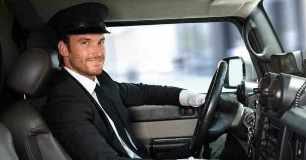 Amsterdam Airport Arrival Transfer - Photo 1
