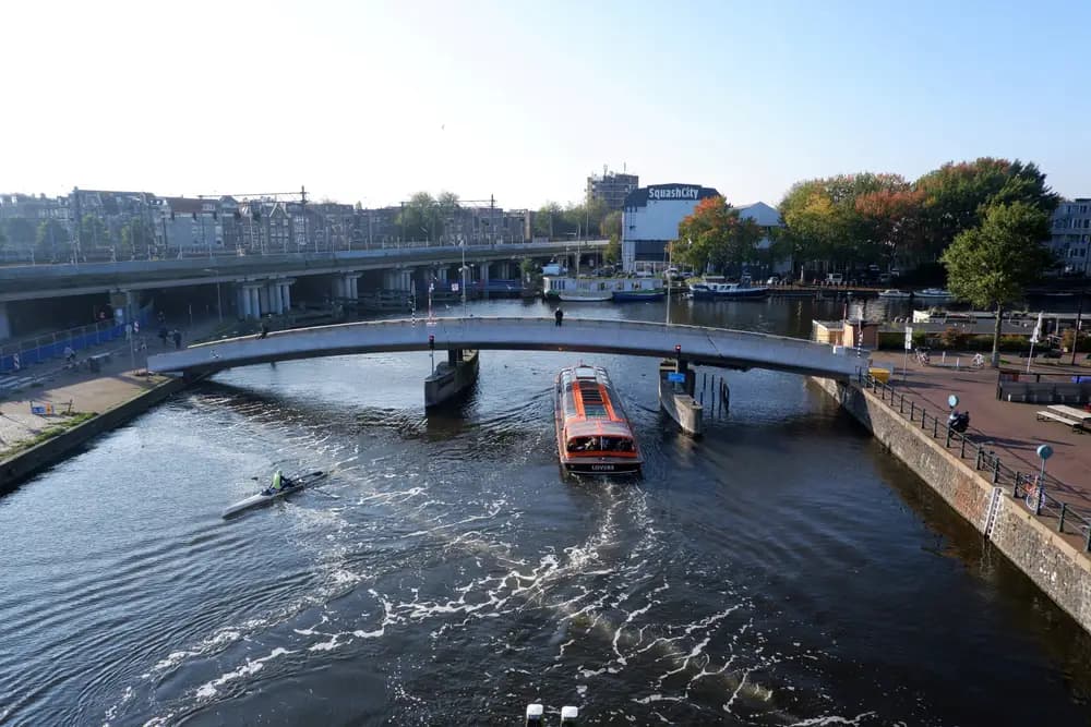 Amsterdam Bubbly Private Boat - Photo 8