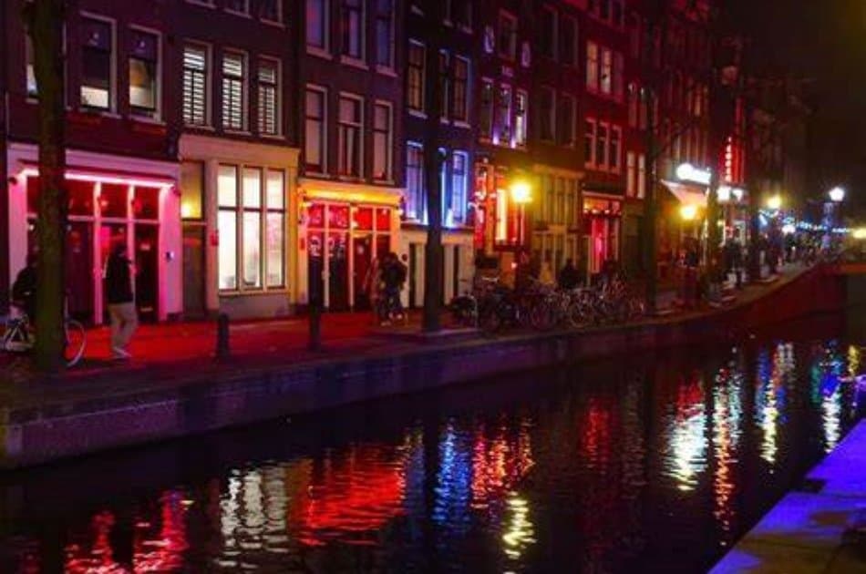 Amsterdam's Red Light Private Tour - Photo 4