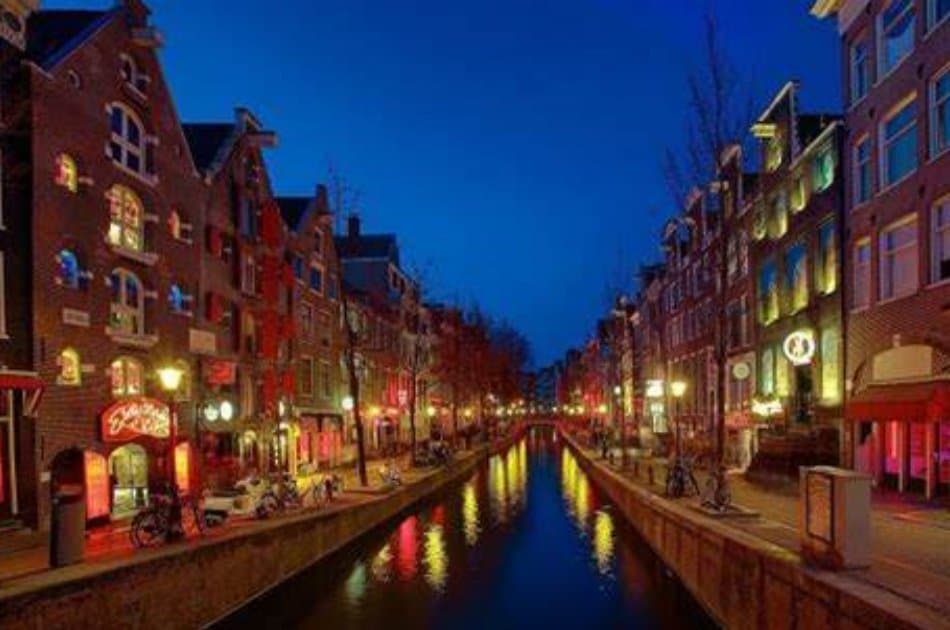 Amsterdam's Red Light Private Tour - Photo 7