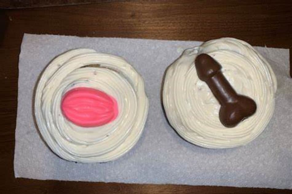 Bake and Laugh In Our Vagina Cupcake Workshop In Amsterdam - Photo 5