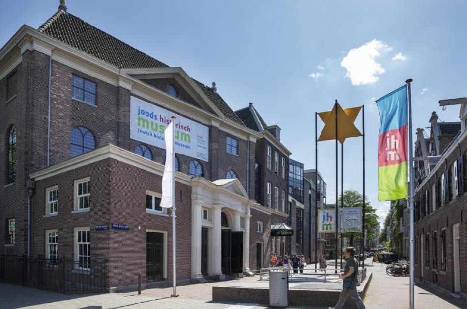 Delve Into History With Anne Frank Story & Neighbourhood Walking Including Jewish Cultural Quarter - Photo 8