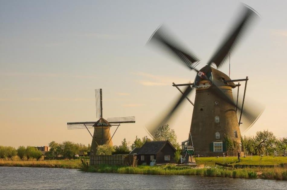 Take A Trip To UNESCO Kinderdijk & The Hague - Small Group - Photo 3
