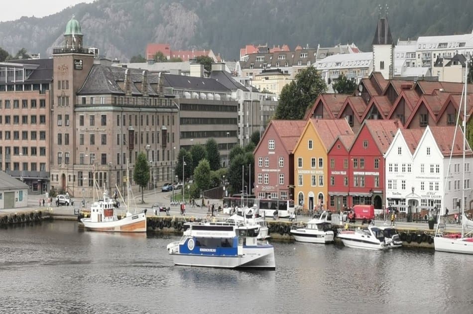 3 in 1 - City Sightseeing, Mount Fløien Funicular and Alverstraumen Fjord Cruise - Photo 6