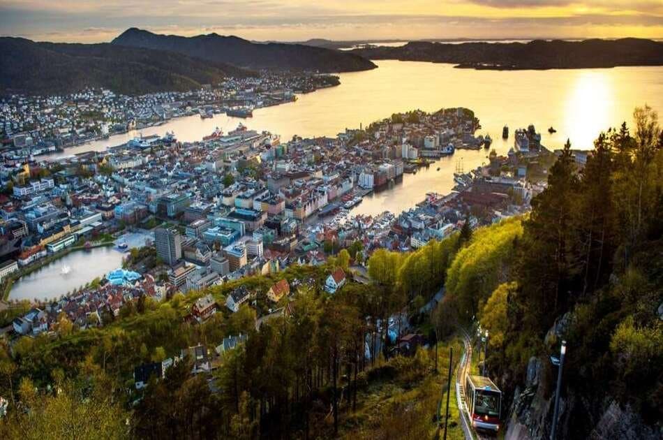 3 in 1 - City Sightseeing, Mount Fløien Funicular and Alverstraumen Fjord Cruise - Photo 13