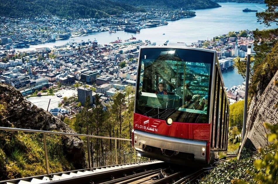 3 in 1 - City Sightseeing, Mount Fløien Funicular and Alverstraumen Fjord Cruise - Photo 2