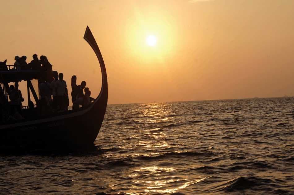 Muscat Sunset Dhow Cruise - Photo 2