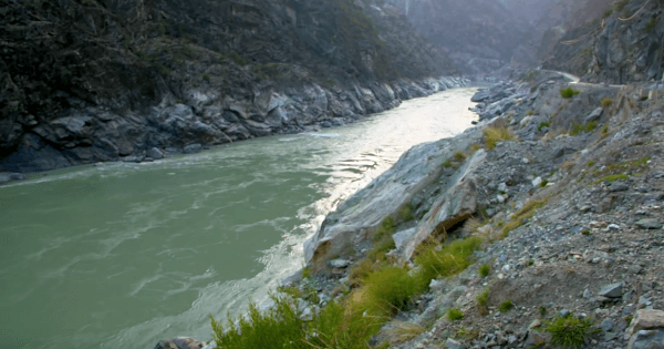 21 Day Budget Tour Hunza, Minapin, Chitral, Swat & Peshawar Pakistan - Photo 1