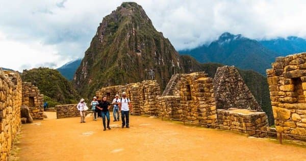 Sacred valley Machu Picchu - 2 Days Tour - Photo 1