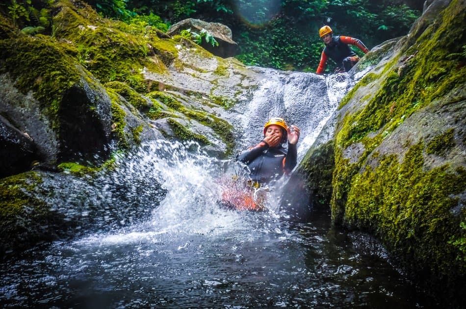 Canyoning in Ribeira dos Caldeirões - Photo 2